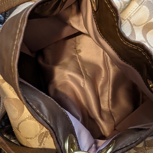 Vintage Coach - Picture 13 of 16